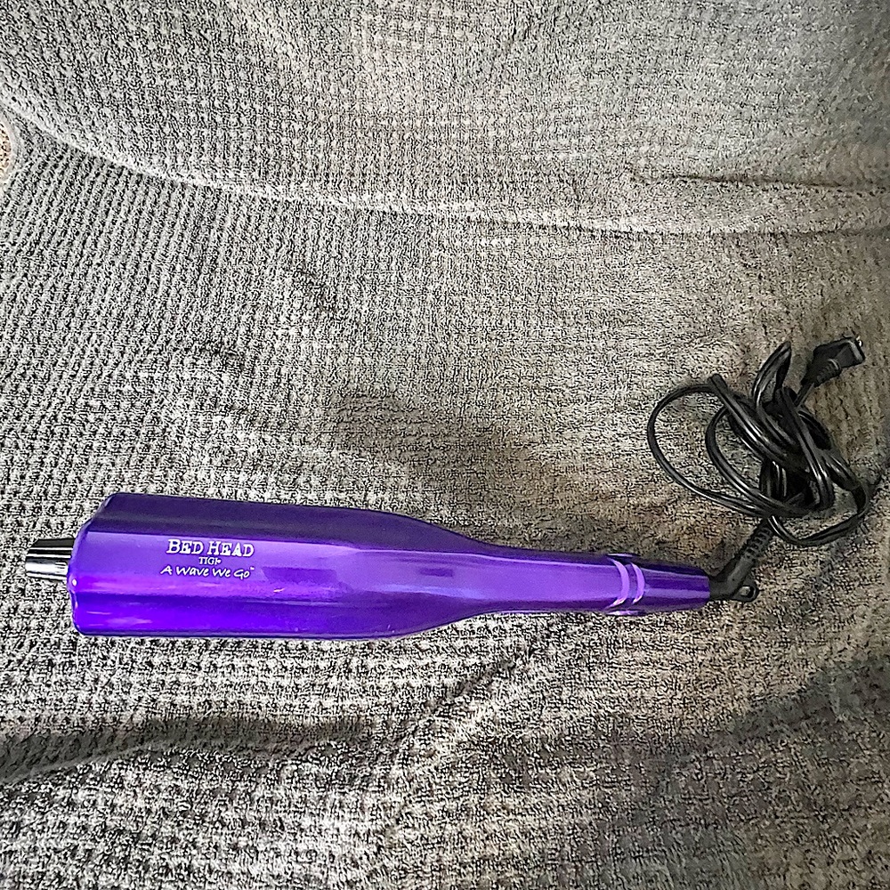 Bed Head Wave Iron - A Wave We Go